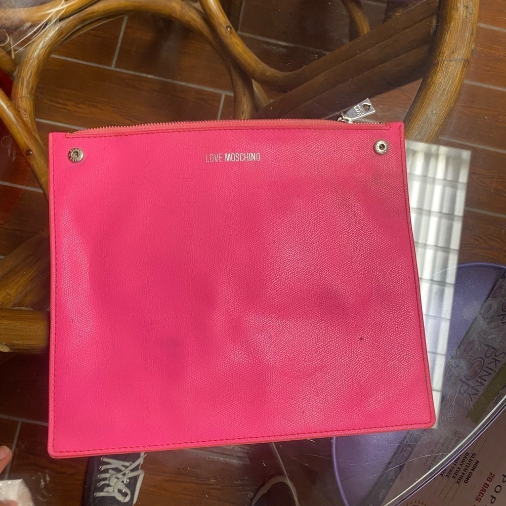 love moschino pouch